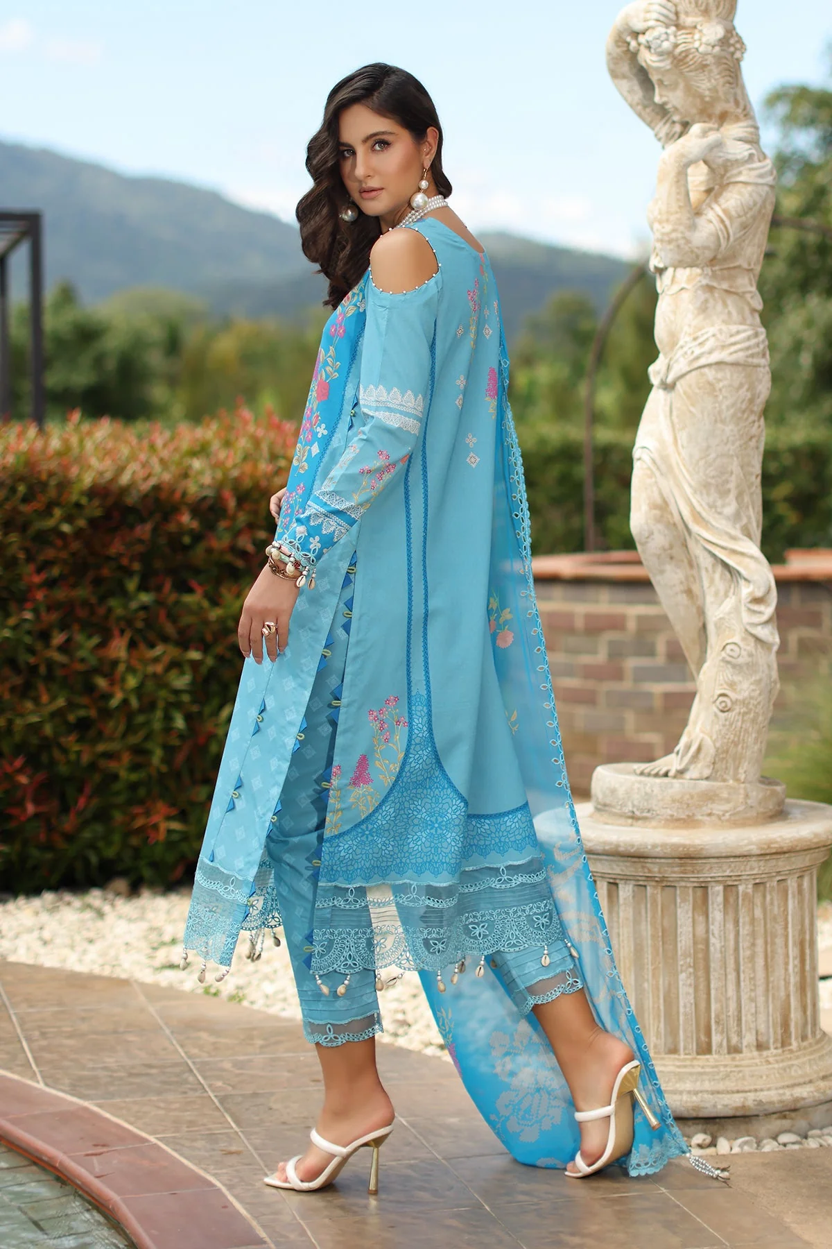 3-PC  Embroidered Lawn Collection CH6-19 PSOK - Image 3