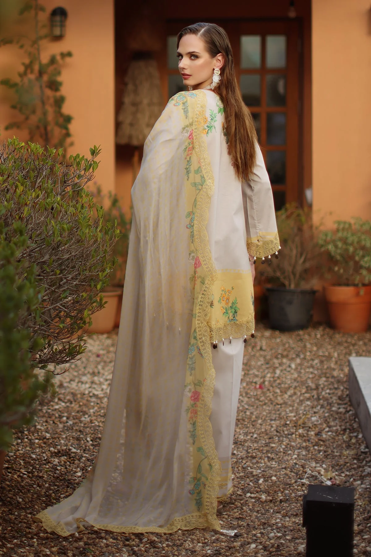 3-PC  Embroidered Lawn Collection CH6-20 PSOK - Image 3