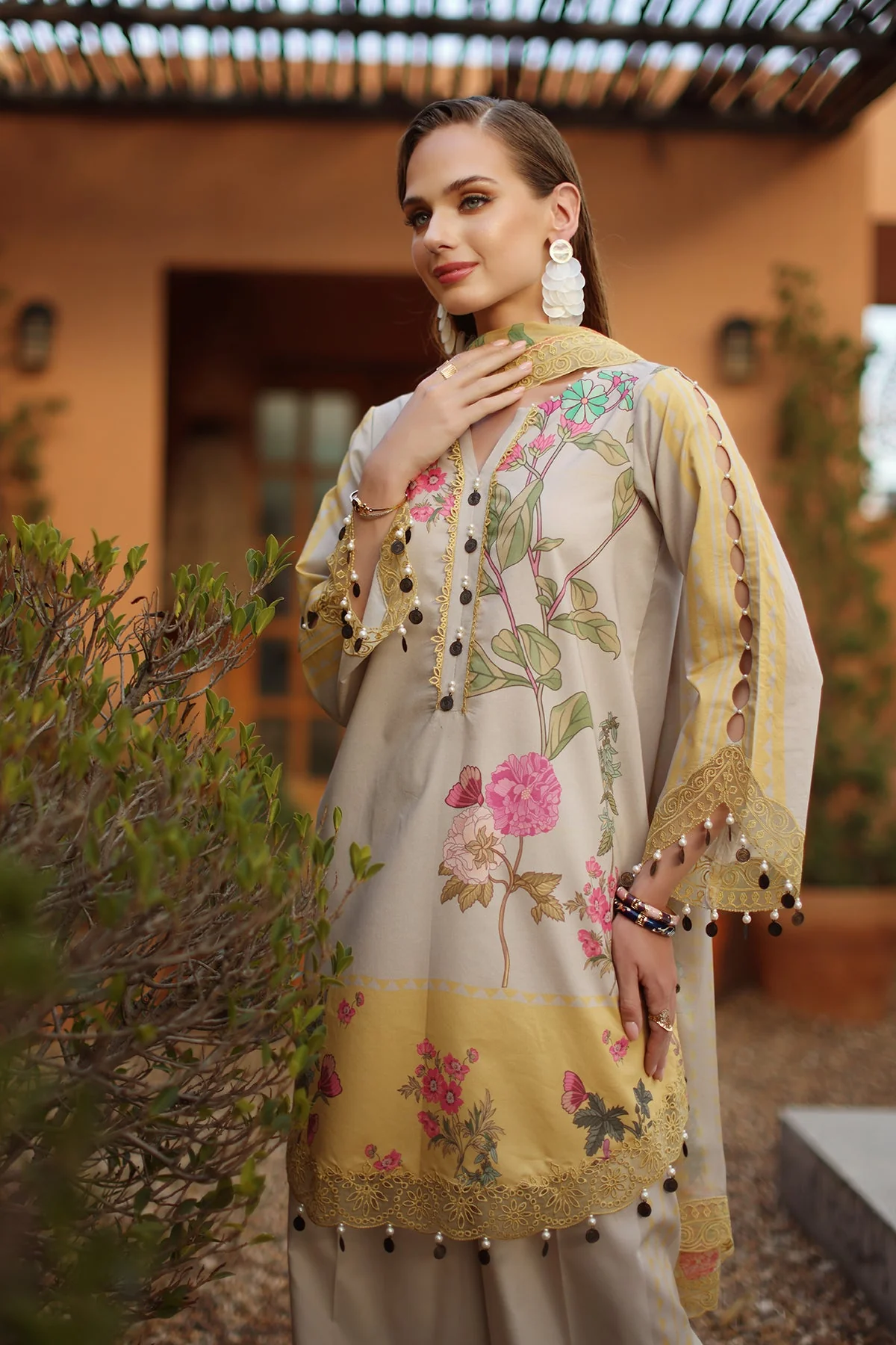 3-PC  Embroidered Lawn Collection CH6-20 PSOK - Image 4
