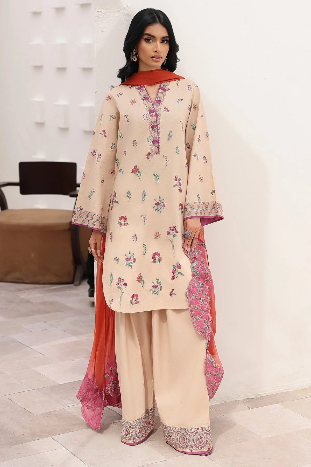 3-PC Stitched Embroidered Lawn Collection CNP-6-211 - Image 4