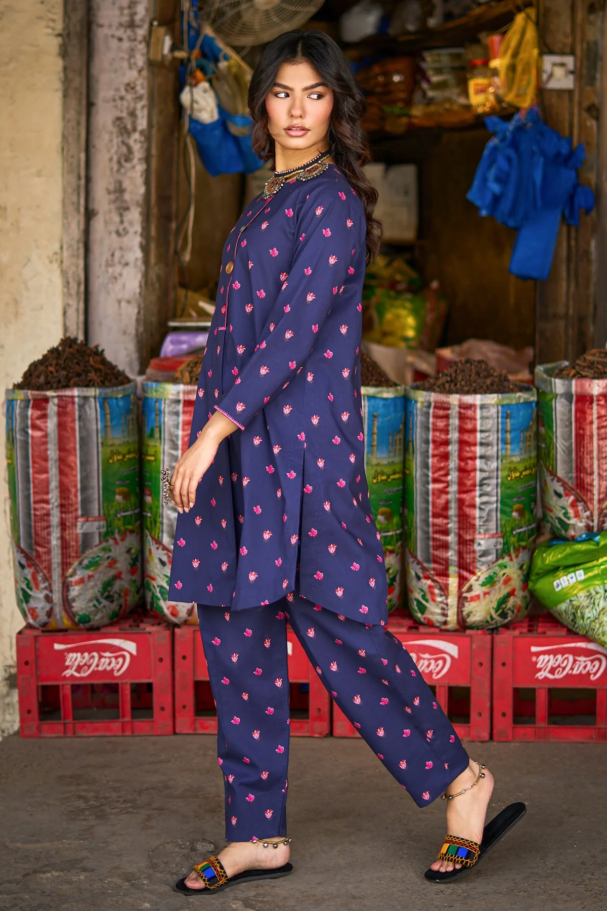 2-PC  Printed Lawn  CPM-6-204 - Image 3