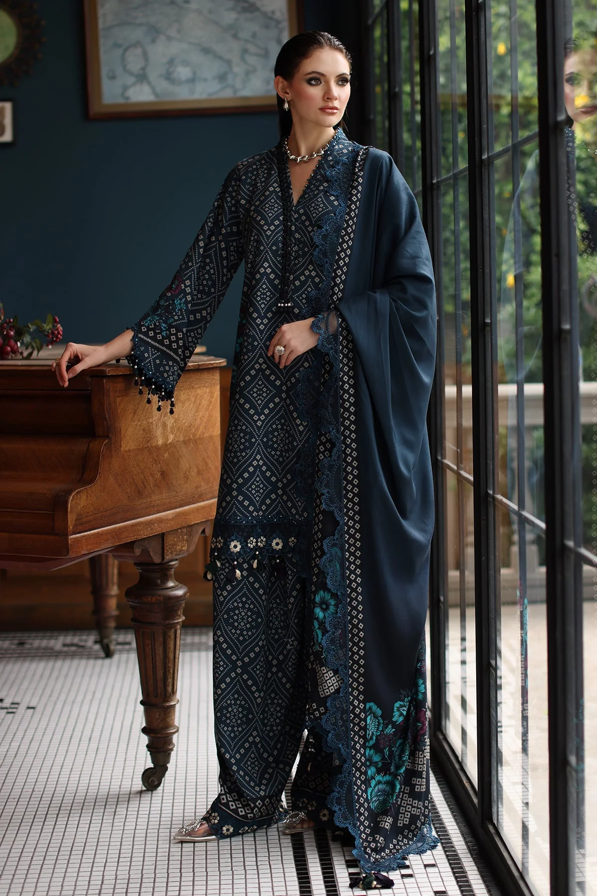 3-PC Embroidered Linen Collection CCW6-20 P