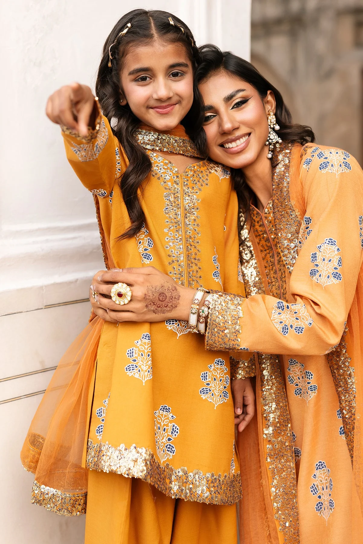 3-PC Embroidered Raw-Silk Suit CMA-6-341 - Image 4