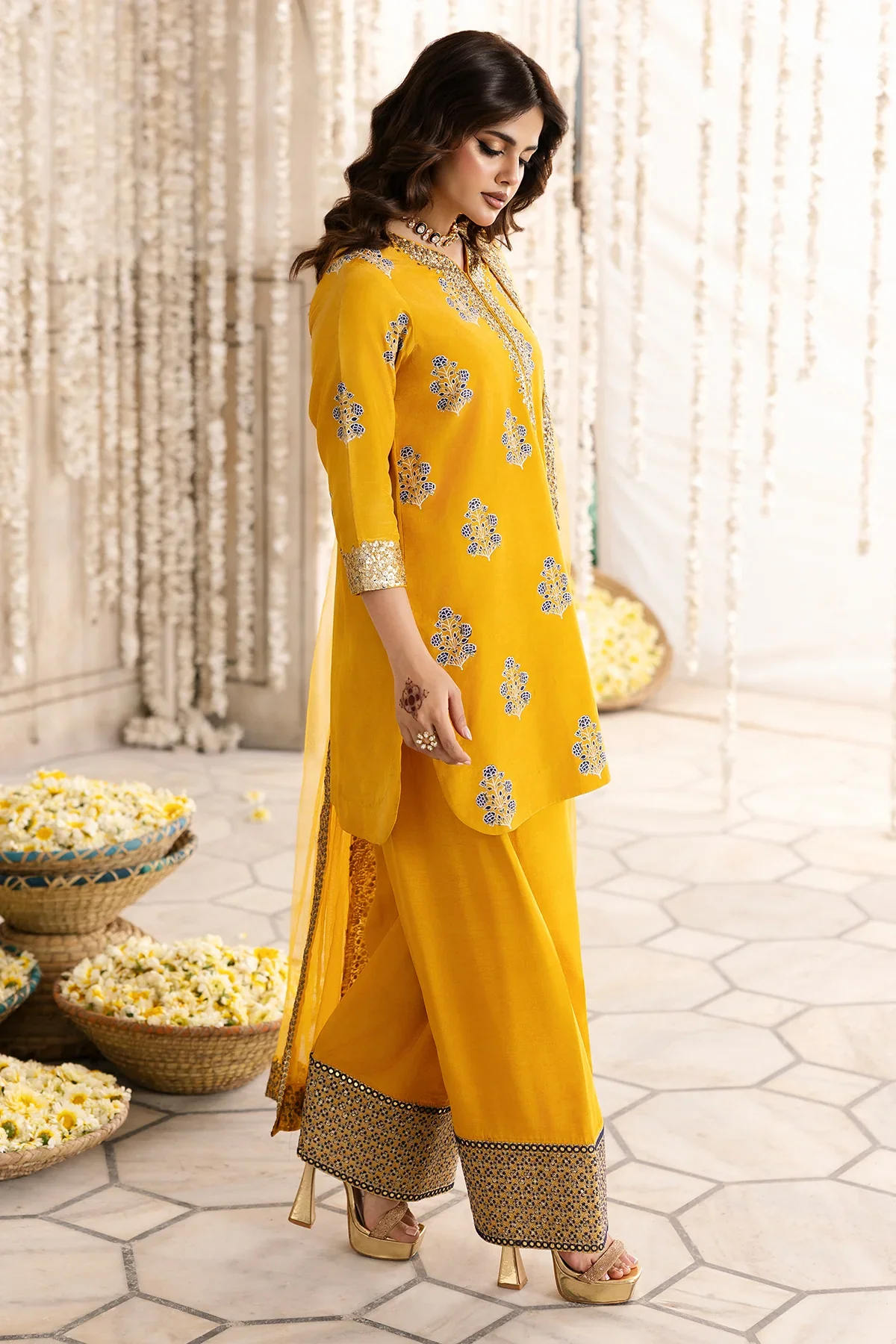 3-PC Embroidered Raw-Silk Suit CMA-6-341 - Image 5