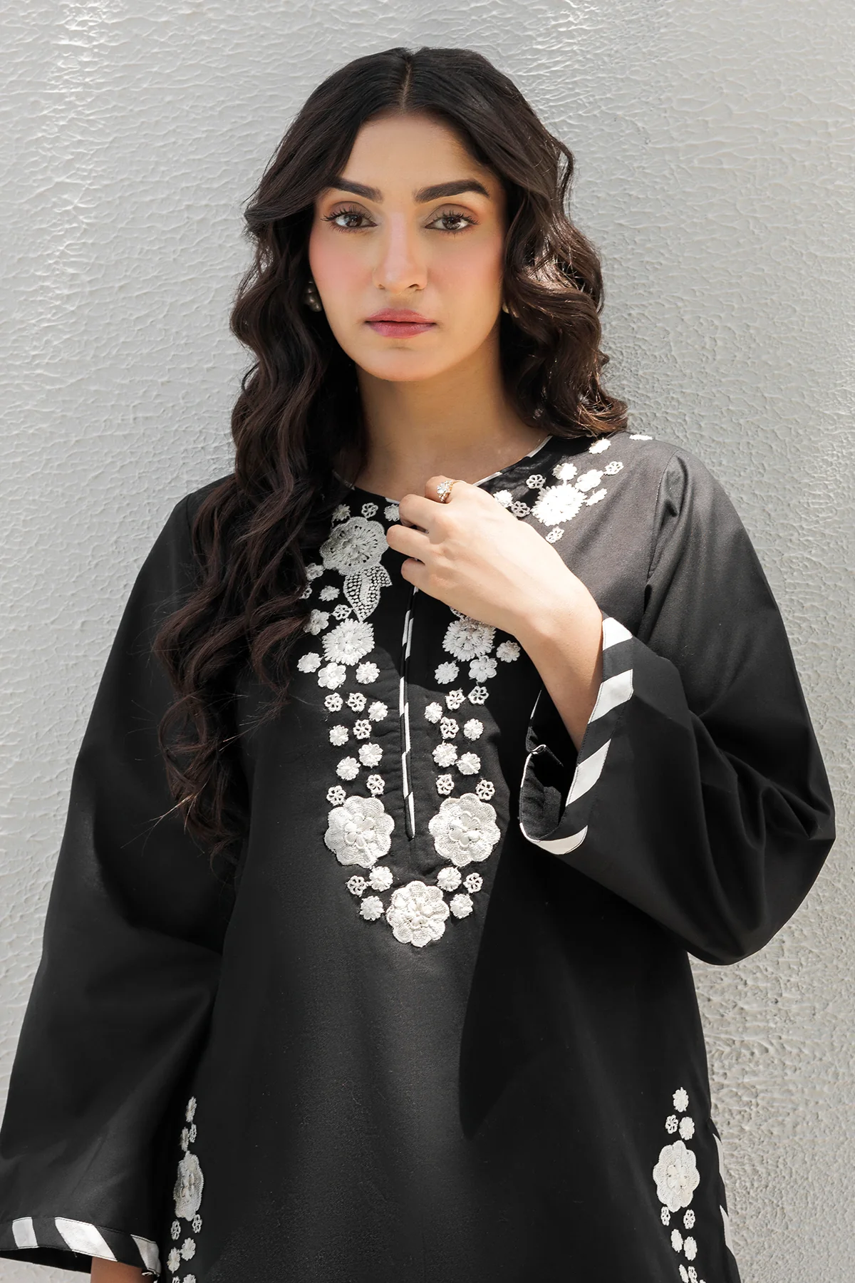 2-PC Embroidered Cotton Suit CNP-5-178 - Image 2
