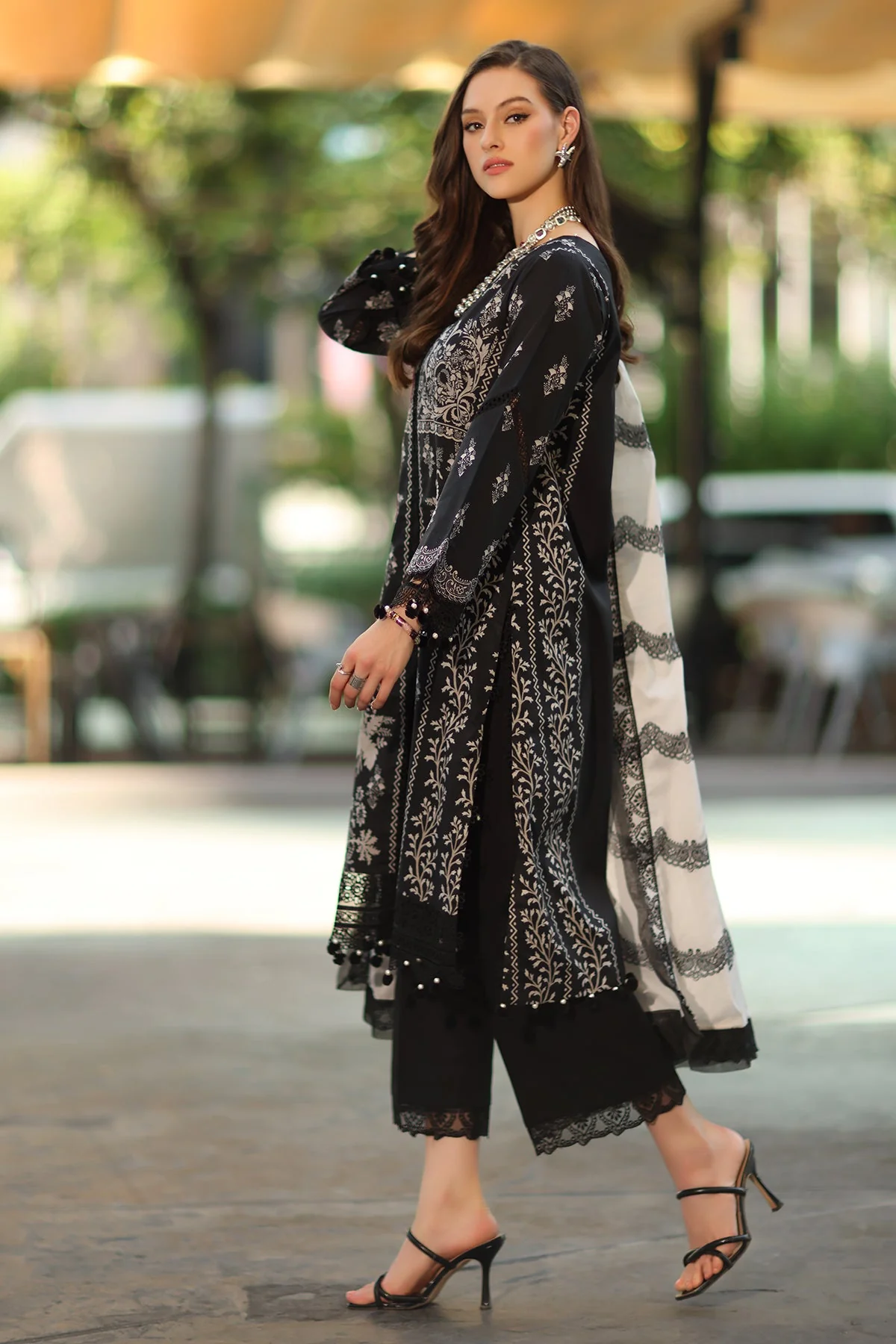 3-PC Stitched Embroidered Lawn  Collection RN6-01 PSOK - Image 3