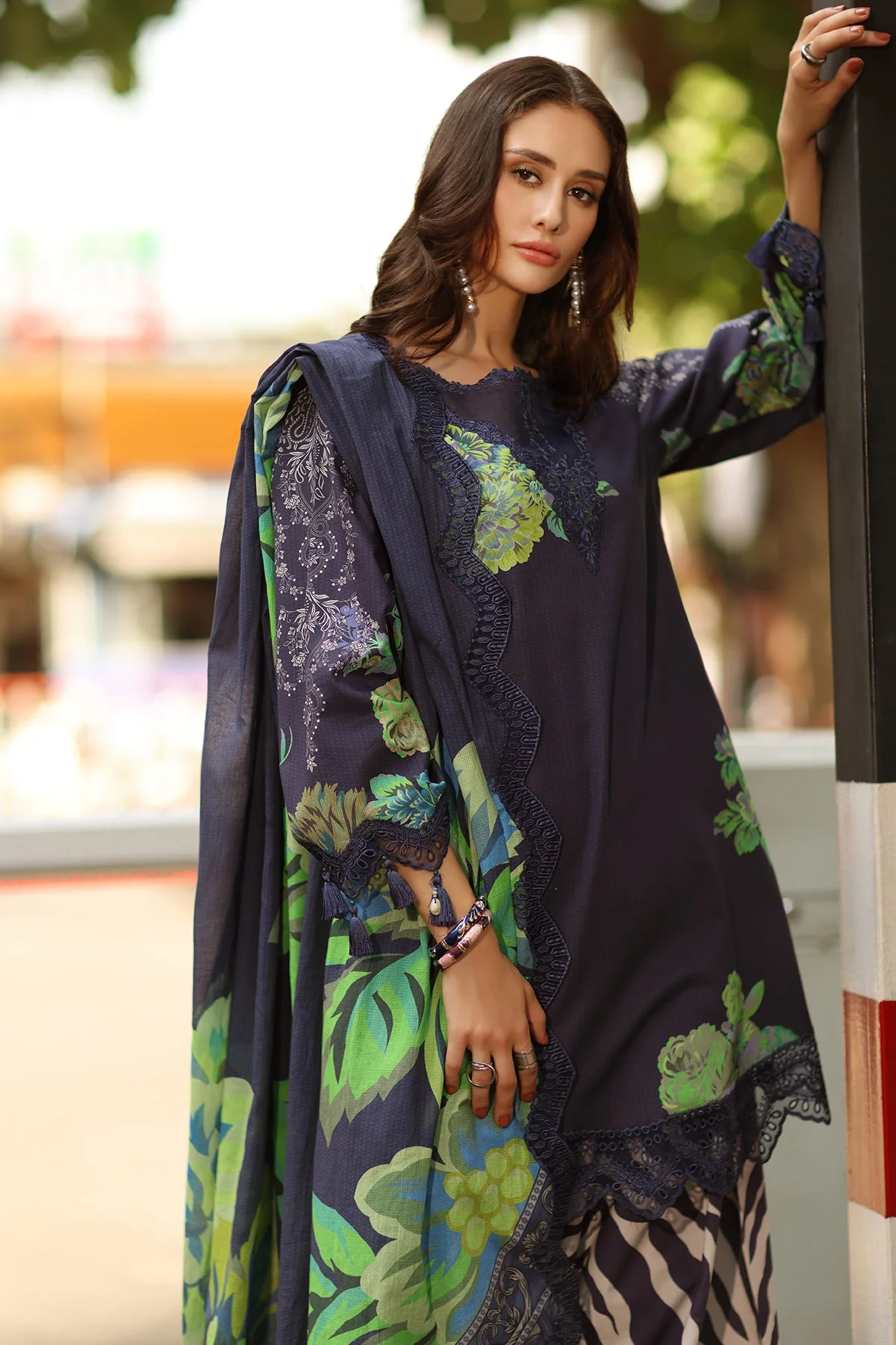 3-PC Stitched Embroidered Lawn Collection RN6-07 PSOK - Image 2