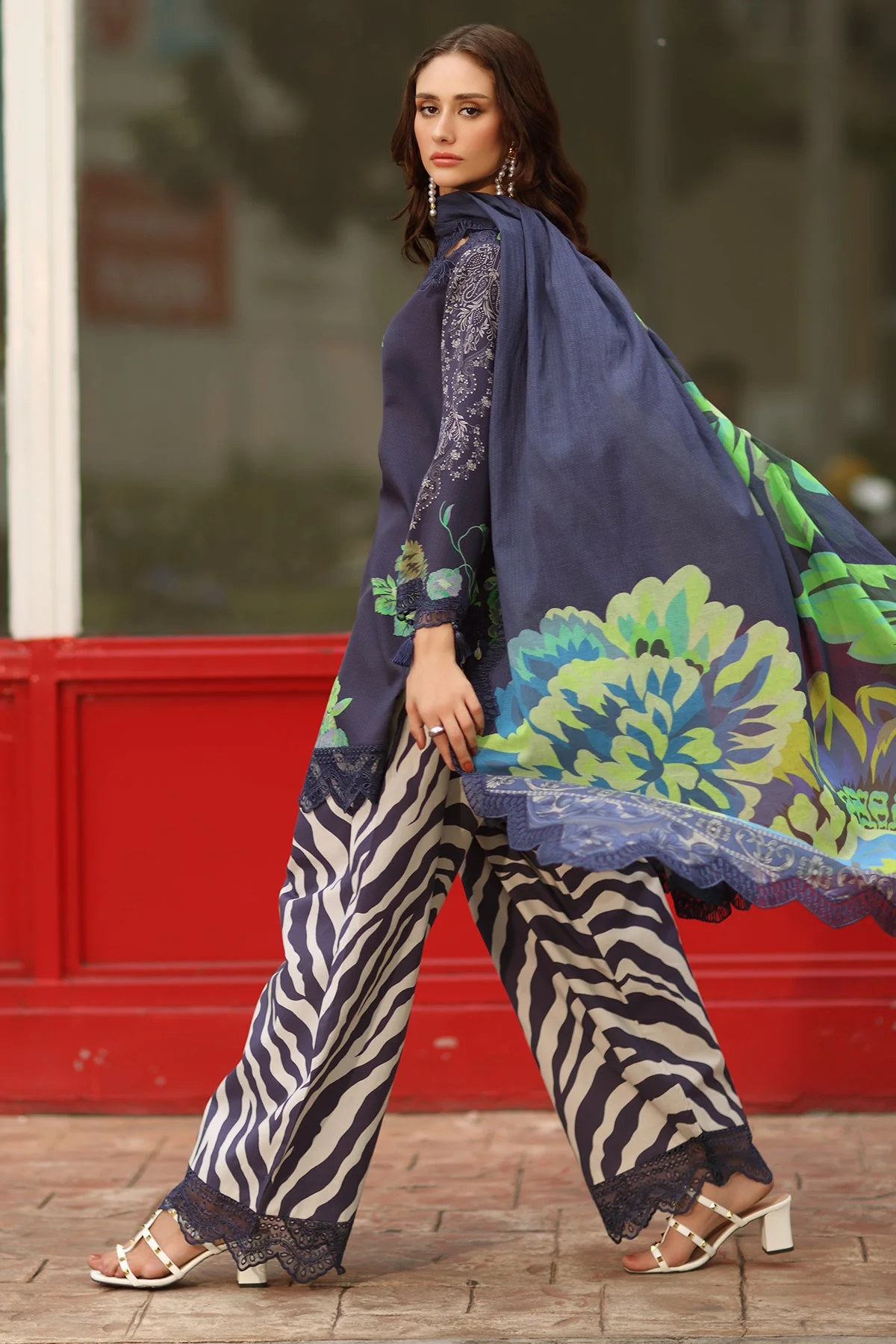 3-PC Stitched Embroidered Lawn Collection RN6-07 PSOK - Image 4